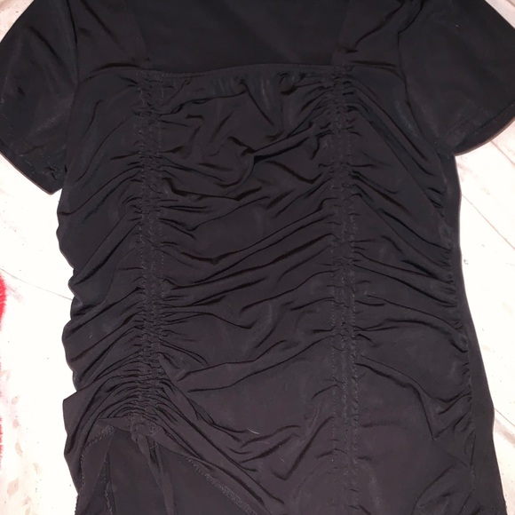 Black top - Picture 2 of 2